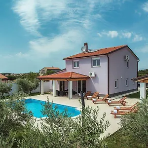 Zeus Ferienhaus